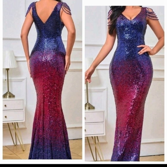 Red/ Violet,  V Neck , Sleeveless,  Backless,  Contrast Sequined Mermaid… - Picture 2 of 15
